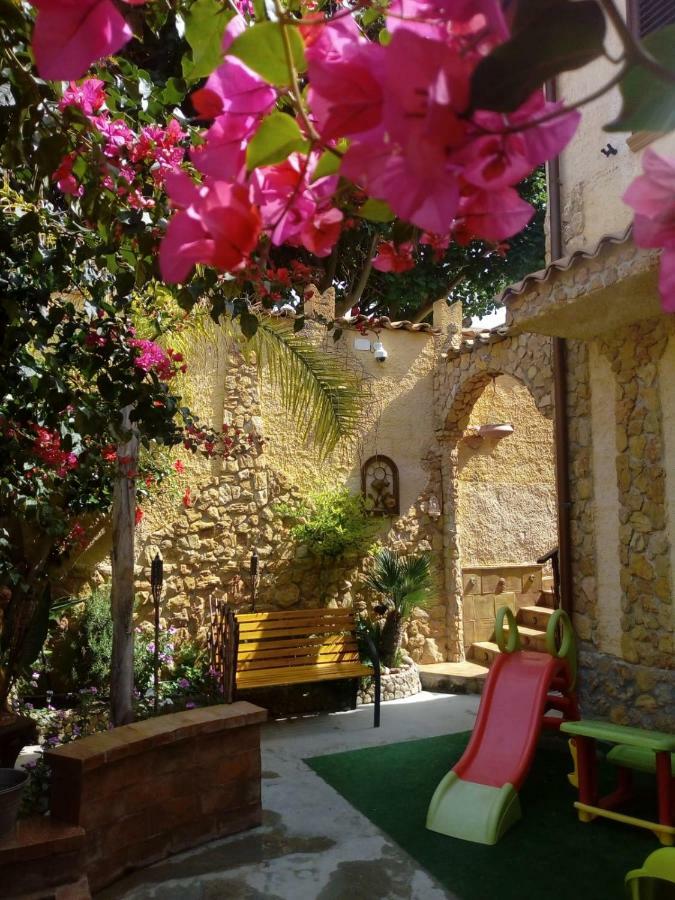 Vila Casa Vacanze Mediterraneo Tre Fontane Exteriér fotografie